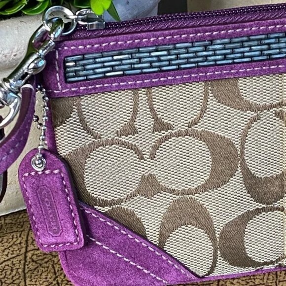 Coach Beaded Purple Suede Signature C Jacquard Wristlet Clutch - Picture 2 of 9